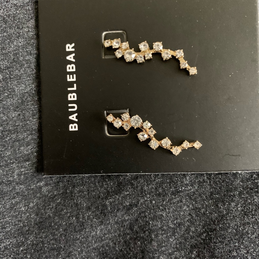 Earrings - Picture 2 of 4